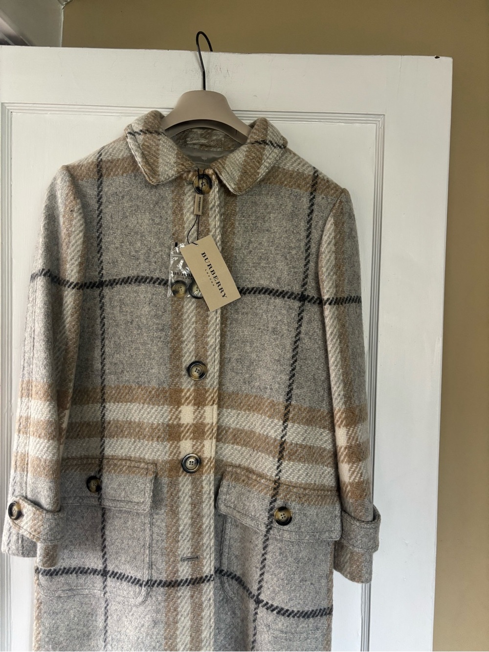 Burberry wool coat nwt - Picture 2 of 10